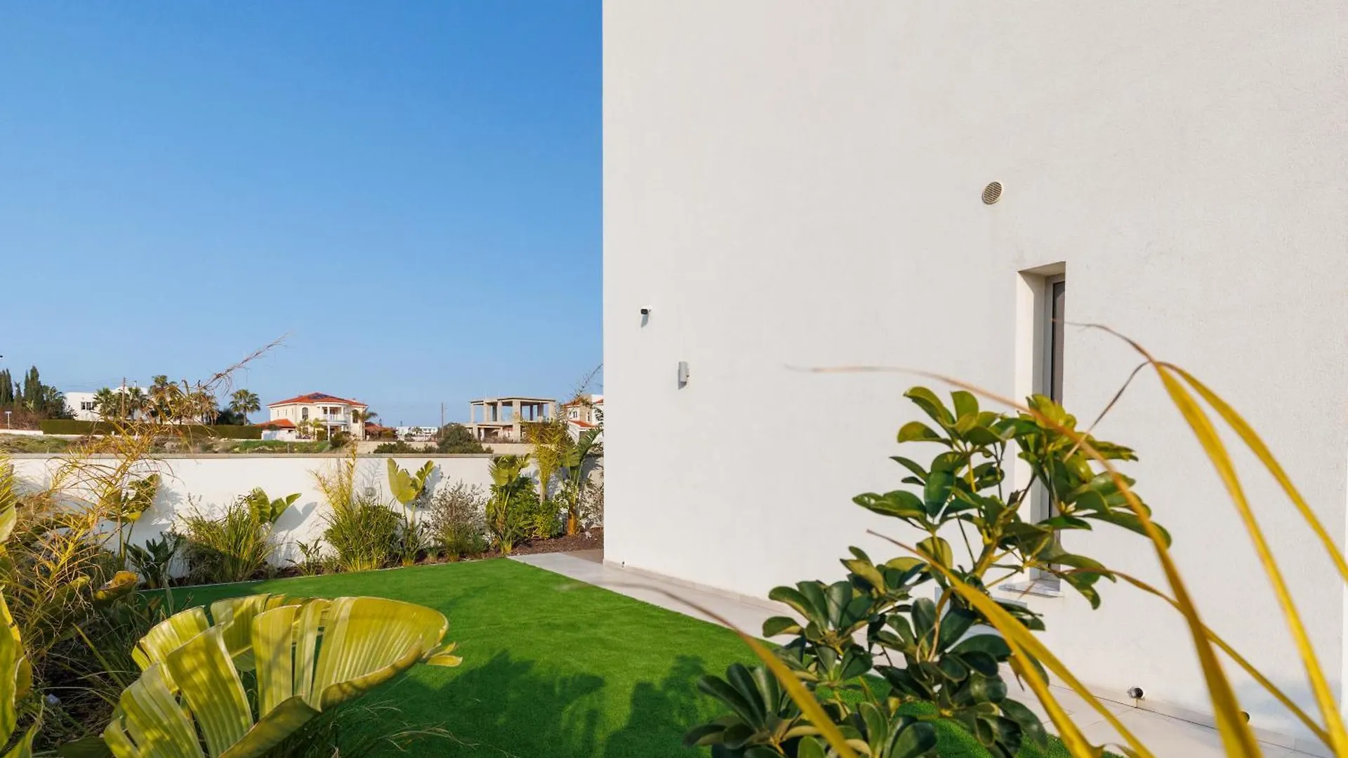Napa Hills Seaview Villas - Iris Ayia Napa
